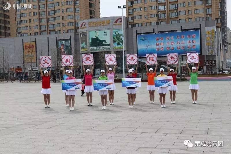 s | ӛ䛄(chung)c(din)~롰(chung)СഺSġ